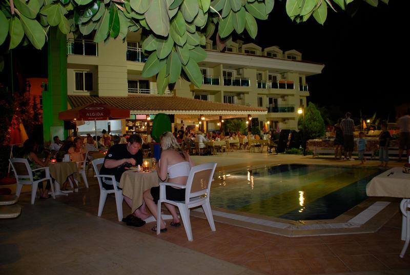 Verona Apartments Marmaris Esterno foto